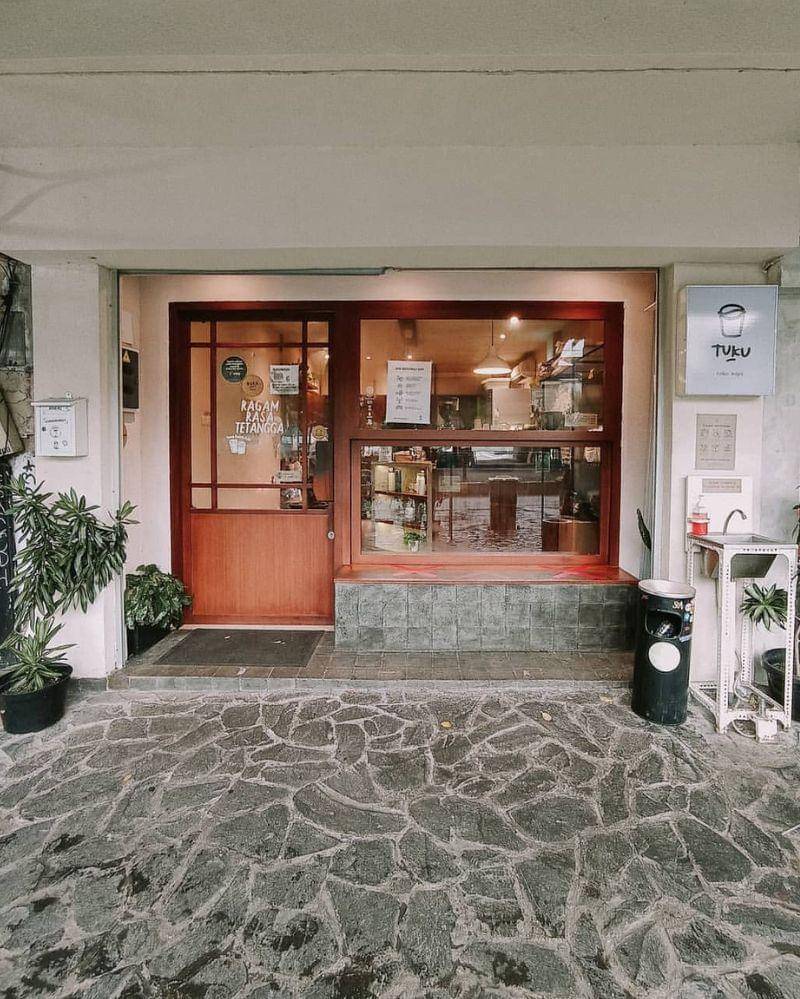 Instagram.com/vhadoll